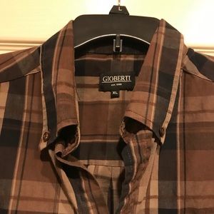 Men's short sleeved button up